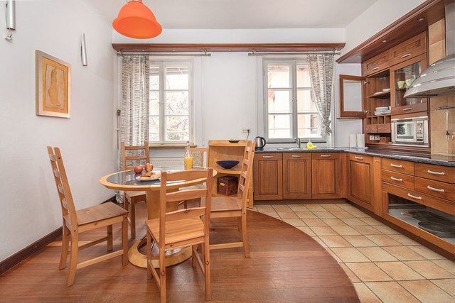 Feniks ul. Świętojańska, Stare Miasto 11